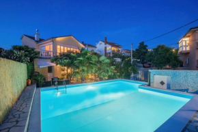 Family friendly house with a swimming pool Novi Vinodolski - 19969